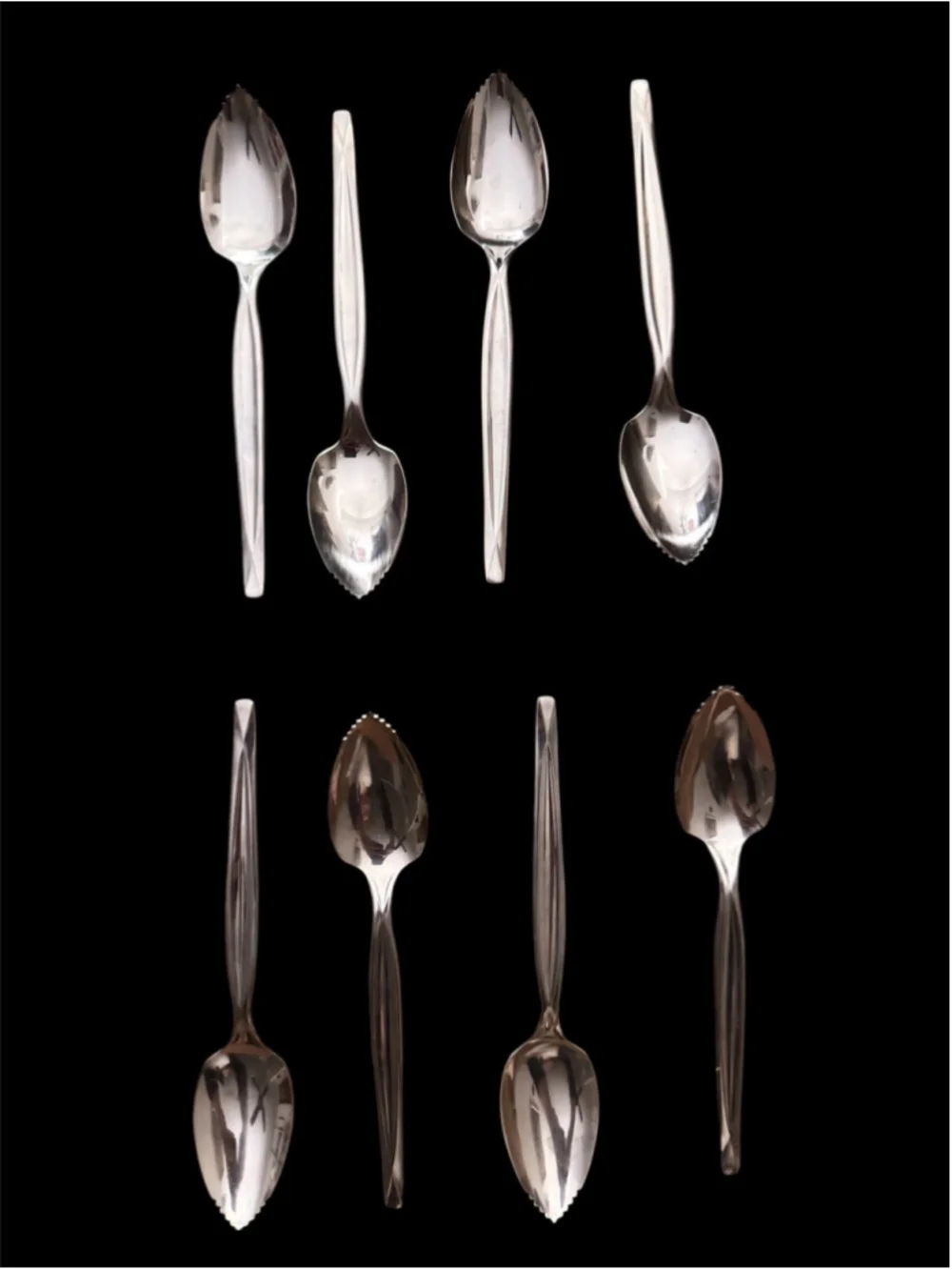 Vintage 1950s Wm. Rogers Mfg. Co. Silver Plate Serrated Grapefruit Spoons Set 6 - Picture 1 of 6
